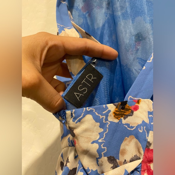 ASTR Open Back Romper - Picture 12 of 13